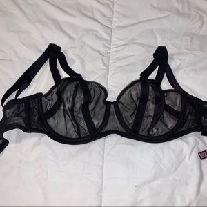 NWT Victoria’s Secret Unlined Bra